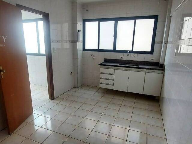 Apartamento para Venda em Santos - 3