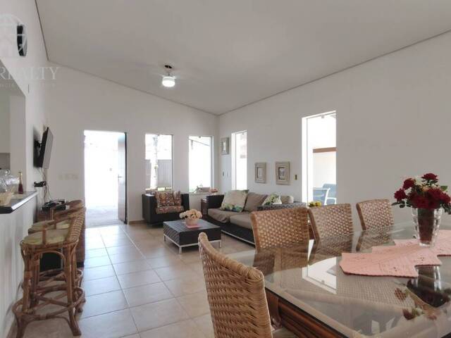 #52 - Casa para Venda em Guarujá - SP