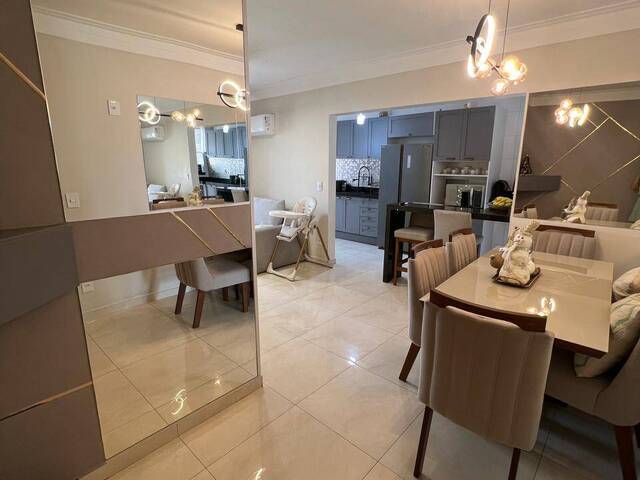 #829 - Apartamento para Venda em Praia Grande - SP