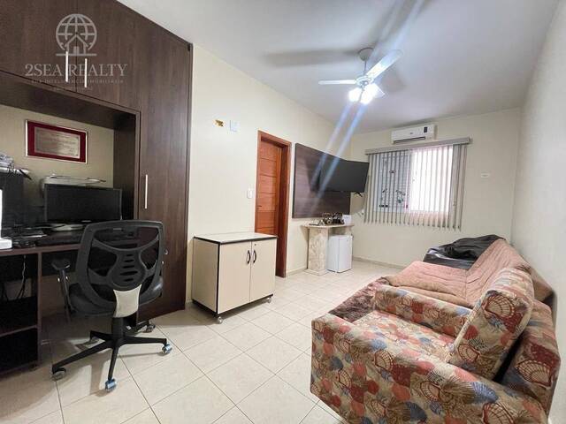 #841 - Casa para Venda em Santos - SP