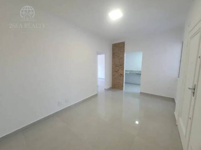 #858 - Apartamento para Venda em Santos - SP