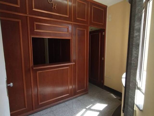 #872 - Sala para Venda em Santos - SP