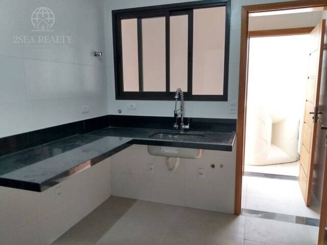 #887 - Casa para Venda em Santos - SP