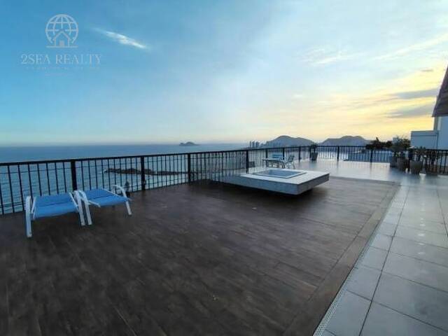 #906 - Apartamento para Venda em Guarujá - SP