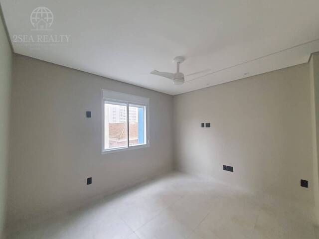 #922 - Apartamento para Venda em Santos - SP