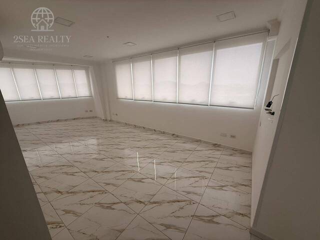 #940 - Sala para Locação em Santos - SP