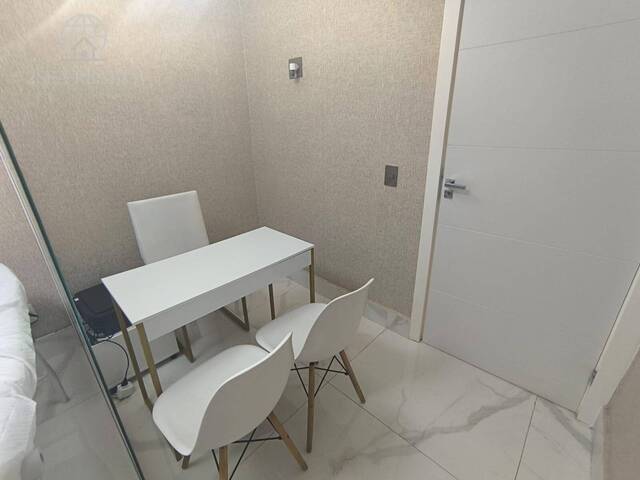 #942 - Sala para Locação em Santos - SP