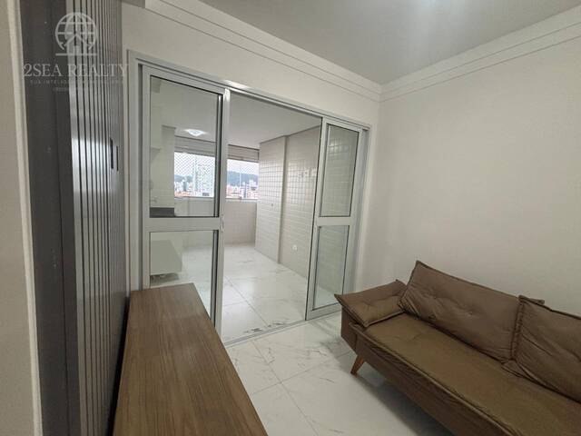 #952 - Apartamento para Locação em Santos - SP