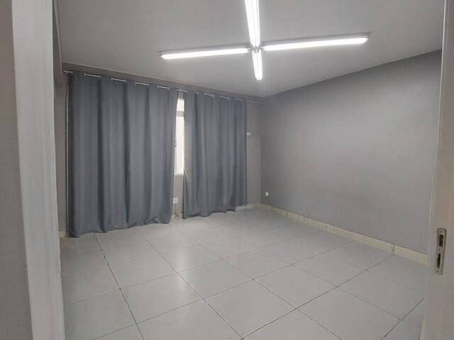 #956 - Sala para Locação em Santos - SP