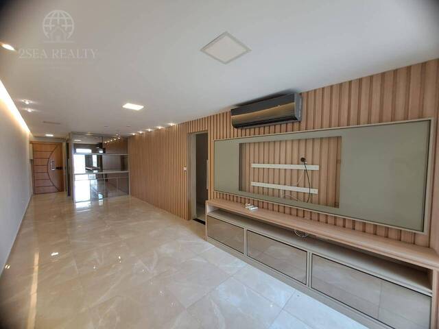 #967 - Apartamento para Venda em Praia Grande - SP