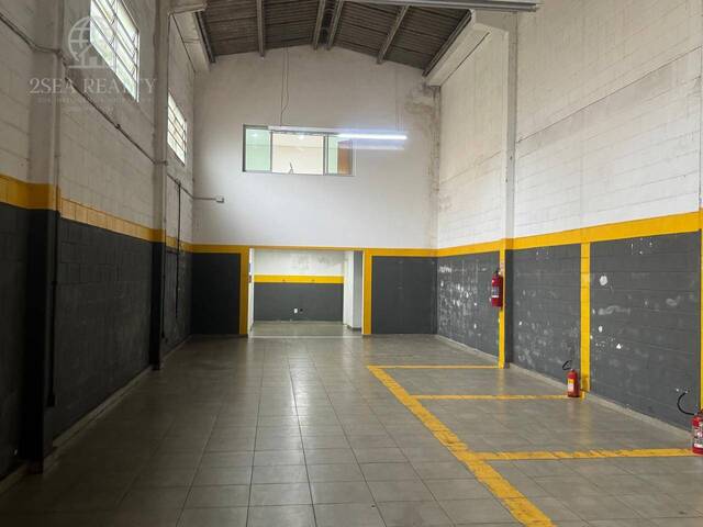 #968 - Galpão para Venda em Santos - SP