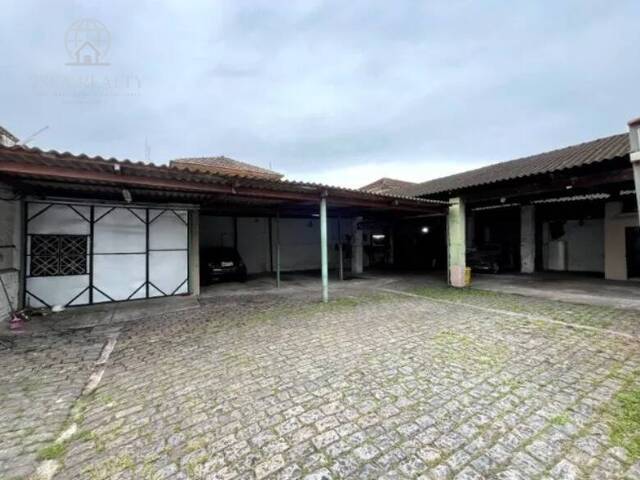 #1016 - Galpão para Venda em Santos - SP