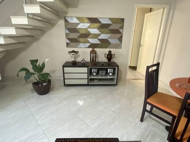 #914 - Casa para Venda em São Vicente - SP