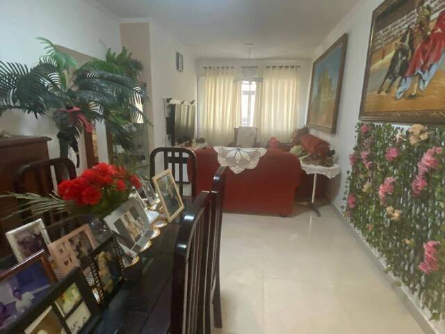 #1099 - Apartamento para Venda em Santos - SP