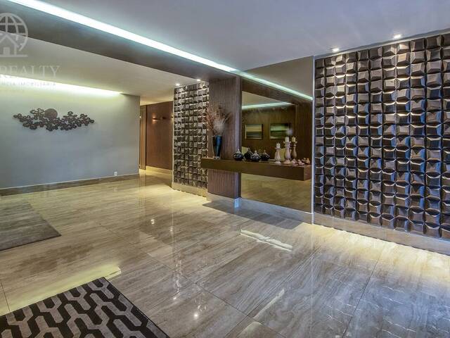 #1144 - Apartamento para Venda em Santos - SP