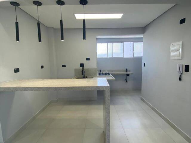 Apartamento para Venda em São Vicente - 2