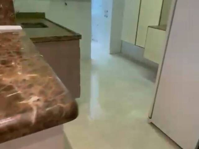 Apartamento para Venda em São Vicente - 4