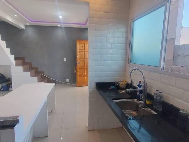 Casa para Venda em São Vicente - 2
