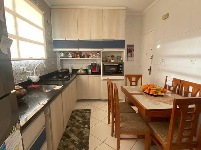 Apartamento para Venda em São Vicente - 2