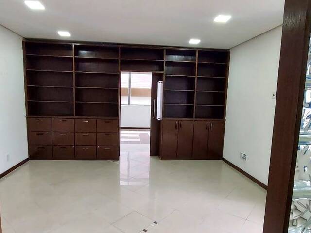 #68 - Sala para Venda em Santos - SP