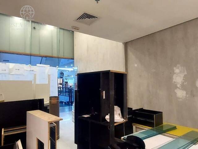 #81 - Loja para Locação em Santos - SP