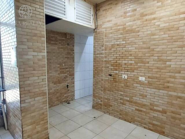 #82 - Loja para Locação em Santos - SP