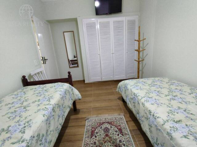 Apartamento para Venda em Guarujá - 4