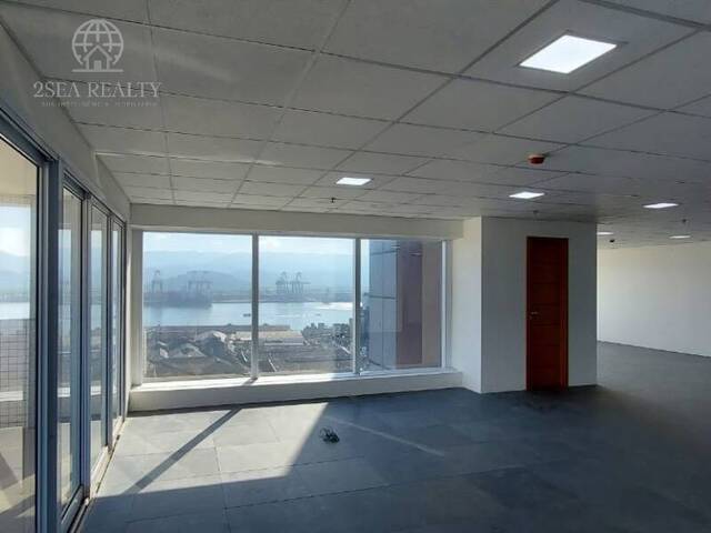 #111 - Sala para Venda em Santos - SP