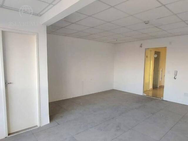 #164 - Sala para Locação em Santos - SP