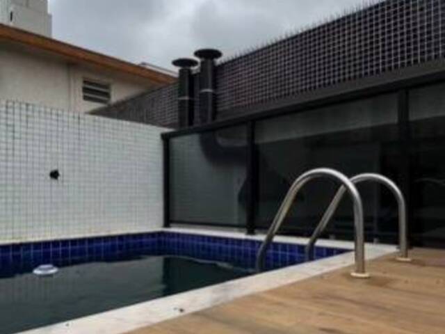 #205 - Casa para Venda em Santos - SP