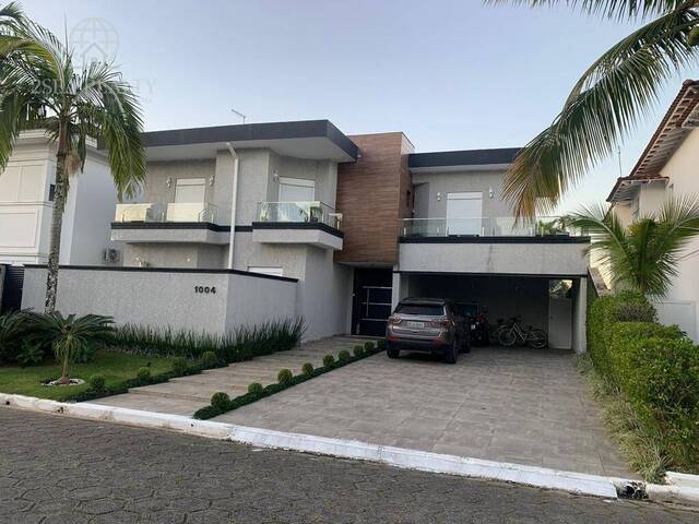 #207 - Casa em condomínio para Venda em Guarujá - SP