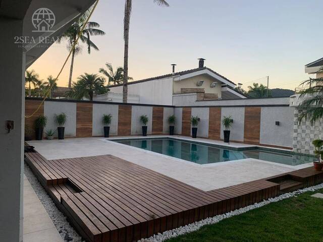 #207 - Casa em condomínio para Venda em Guarujá - SP