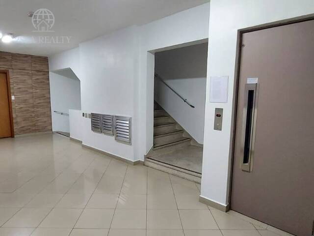 #240 - Sala para Locação em Santos - SP