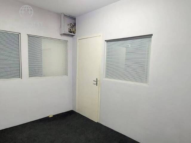 #240 - Sala para Locação em Santos - SP