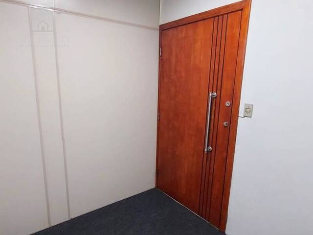 #242 - Sala para Locação em Santos - SP