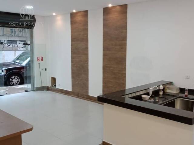 #246 - Loja para Venda em Santos - SP