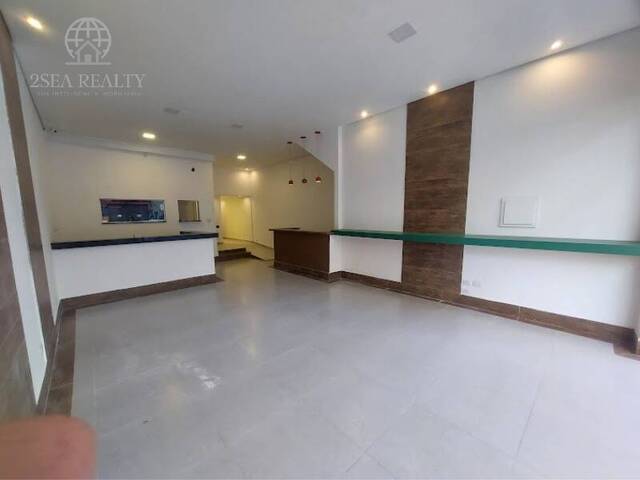 #246 - Loja para Venda em Santos - SP