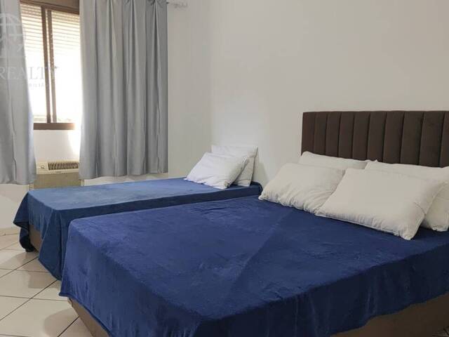 #251 - Apartamento para Venda em São Vicente - SP