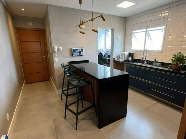 Apartamento para Venda em Santos - 2