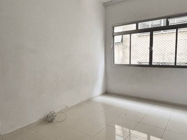 #345 - Apartamento para Venda em São Vicente - SP