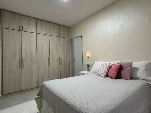 #346 - Apartamento para Venda em São Vicente - SP