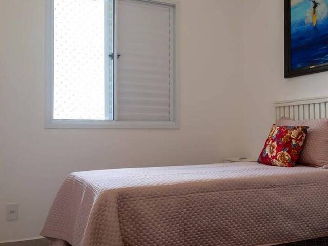 #381 - Apartamento para Locação em Santos - SP