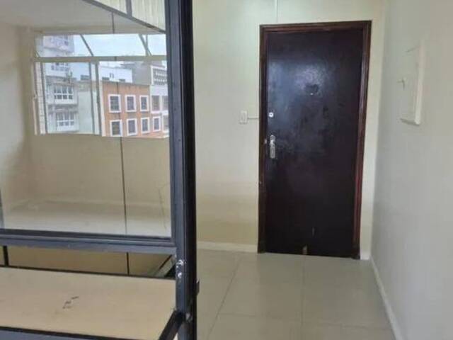 #384 - Sala para Locação em Santos - SP