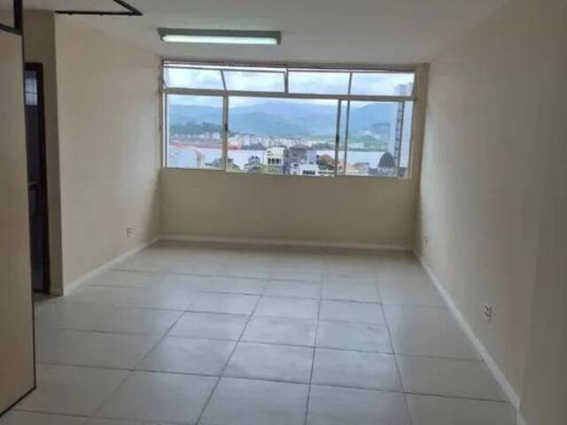 #384 - Sala para Locação em Santos - SP