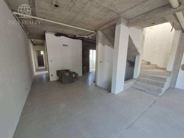 #396 - Casa para Venda em Santos - SP