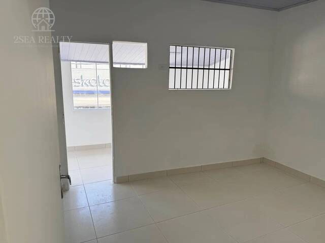 #415 - Loja para Locação em Guarujá - SP