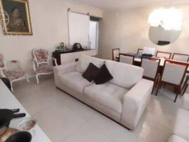 #452 - Apartamento para Venda em Santos - SP