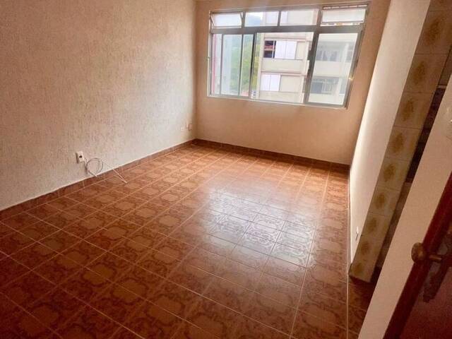 #463 - Apartamento para Venda em São Vicente - SP