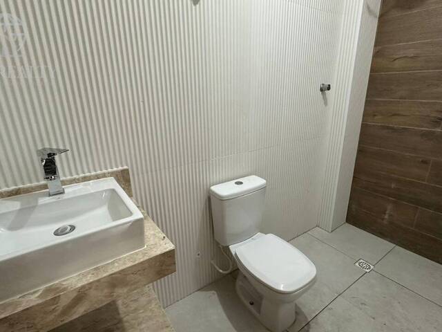 #501 - Sobrado para Venda em Santos - SP