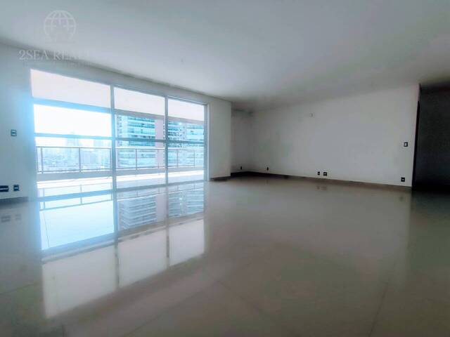 Apartamento para Venda em Santos - 2
